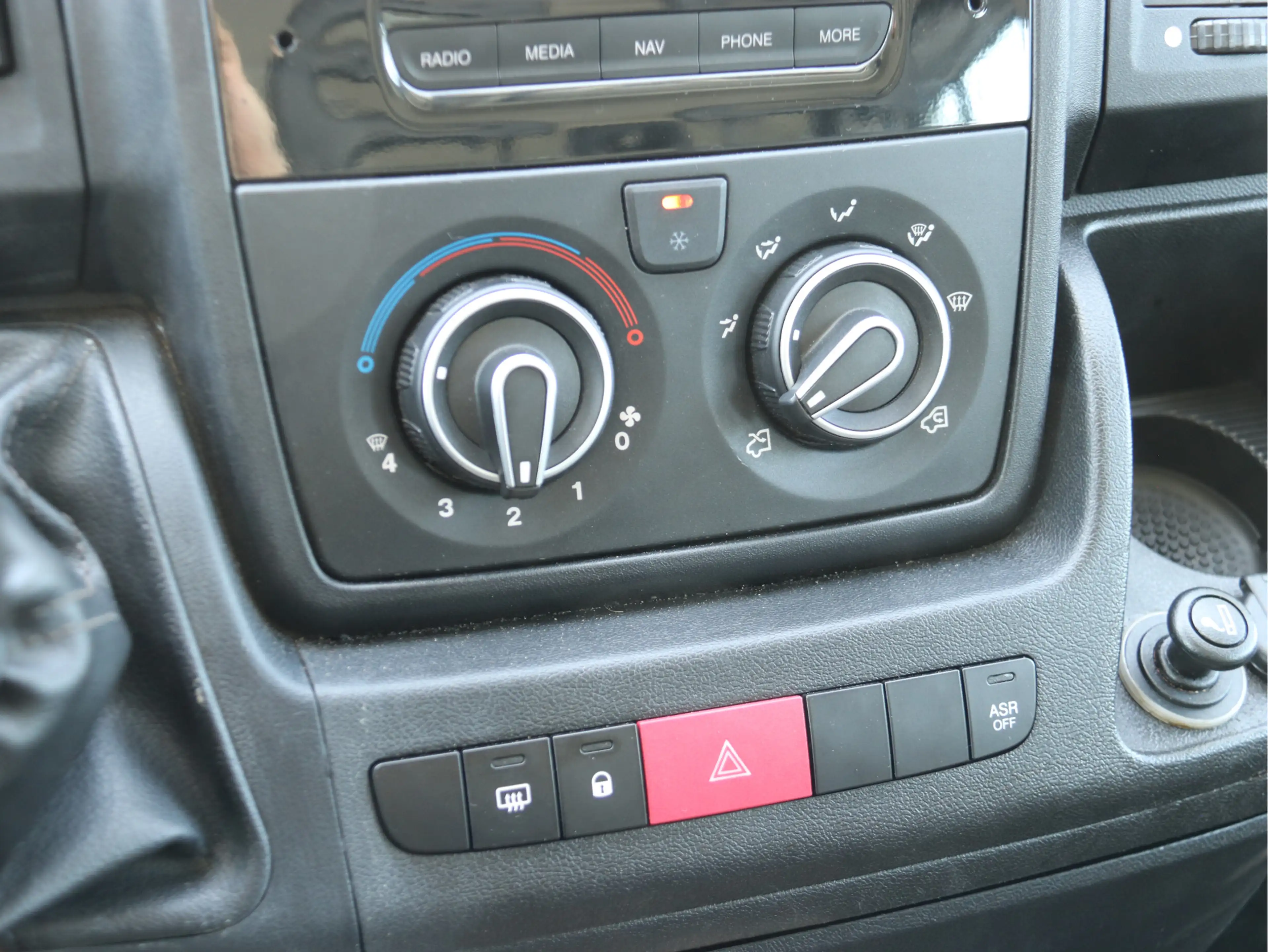 Citroen Jumper 35 2.2 HDI L4 Zwaar DC 7PERS / TREKHAAK / BLUETOOT — photo 13