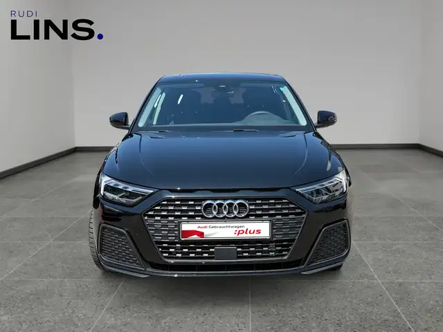 Audi A1 view 2