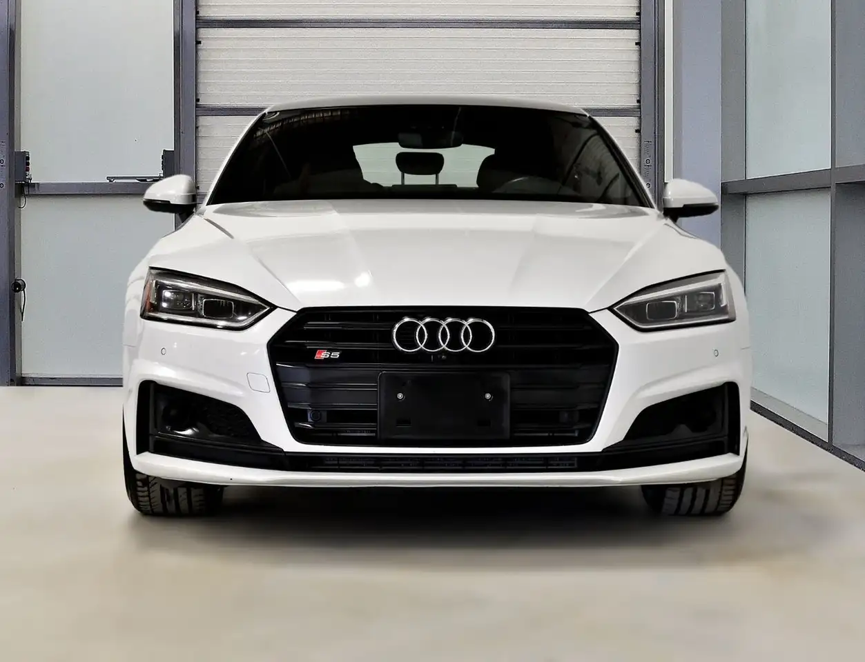 Audi S5 снимка Audi S5