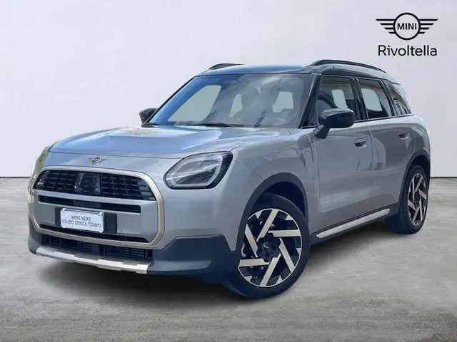 MINI Cooper Countryman Mini 1.5 48V C Favoured auto