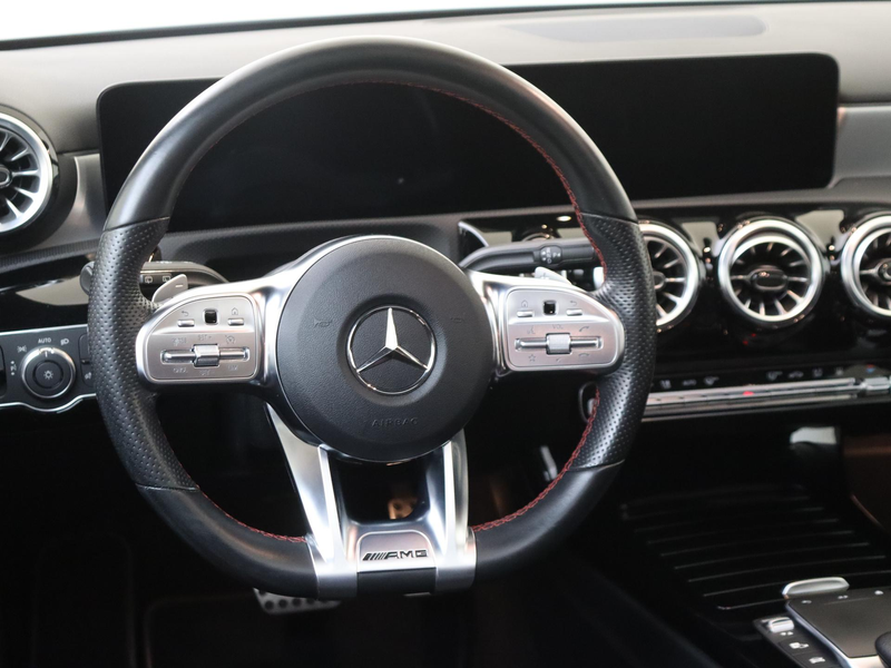 Mercedes-Benz A 250 e Premium Plus Panoramadak / Nightpakket / Parkeer — photo 10