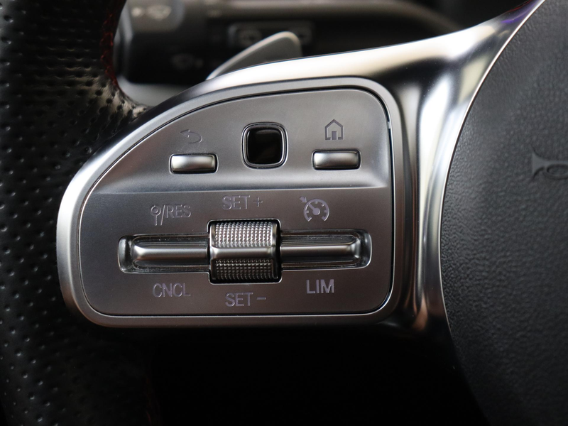Mercedes-Benz A 250 e Premium Plus Panoramadak / Nightpakket / Parkeer — photo 13