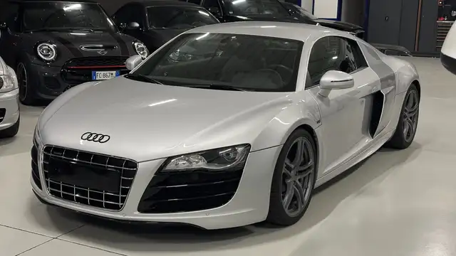 Audi UFFICIALE Coupè 5.2 V10 quattro Carbon