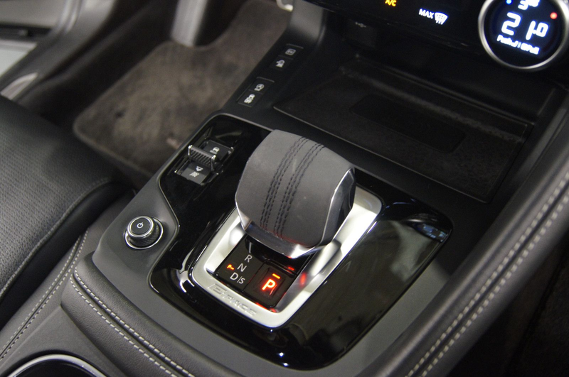 Jaguar E-Pace E-PACE R-Dynamic S AWD Plug-In Hybrid|BLACKP|MEM — photo 12