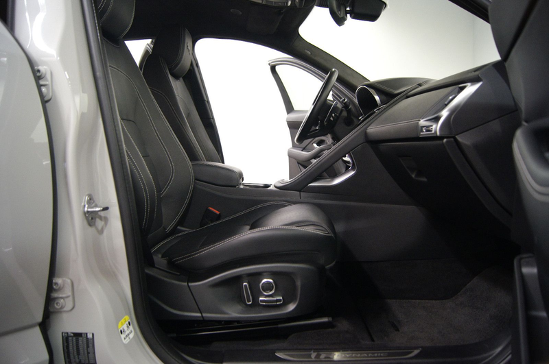 Jaguar E-Pace E-PACE R-Dynamic S AWD Plug-In Hybrid|BLACKP|MEM — photo 14