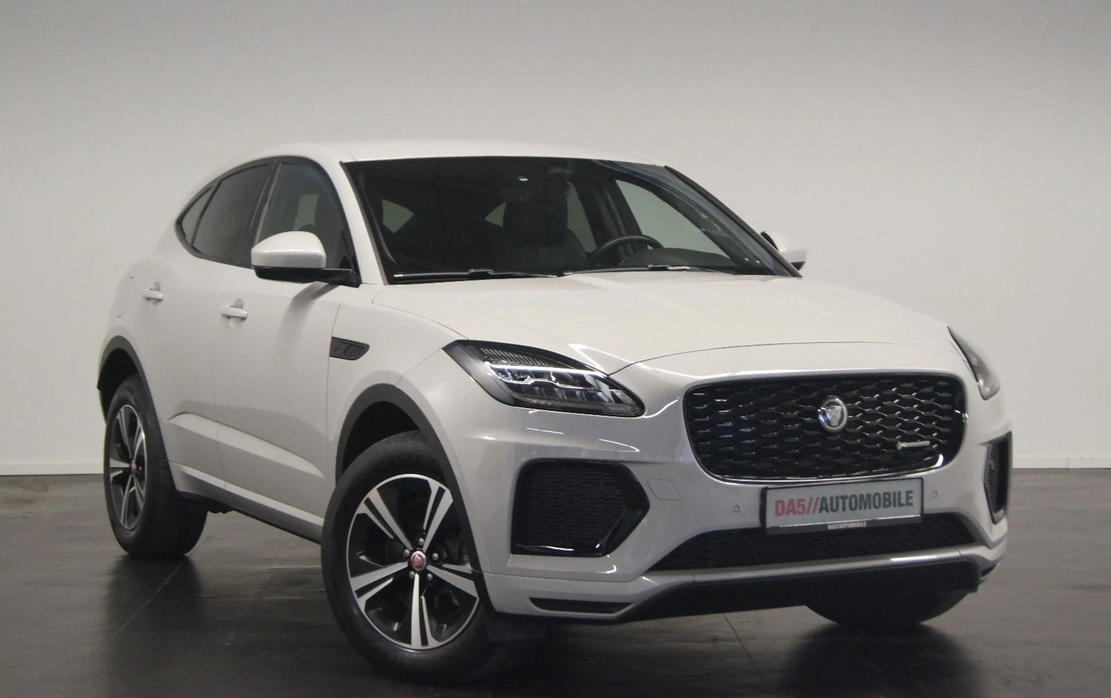Jaguar E-Pace E-PACE R-Dynamic S AWD Plug-In Hybrid|BLACKP|MEM — photo 15