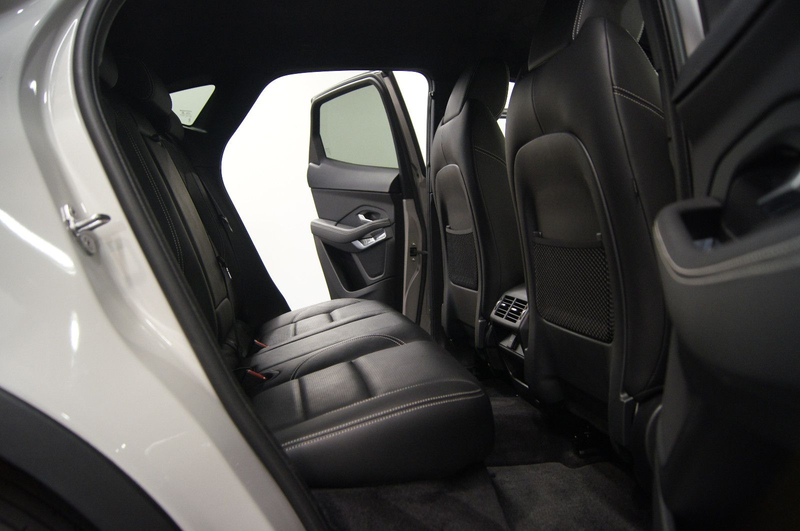 Jaguar E-Pace E-PACE R-Dynamic S AWD Plug-In Hybrid|BLACKP|MEM — photo 8