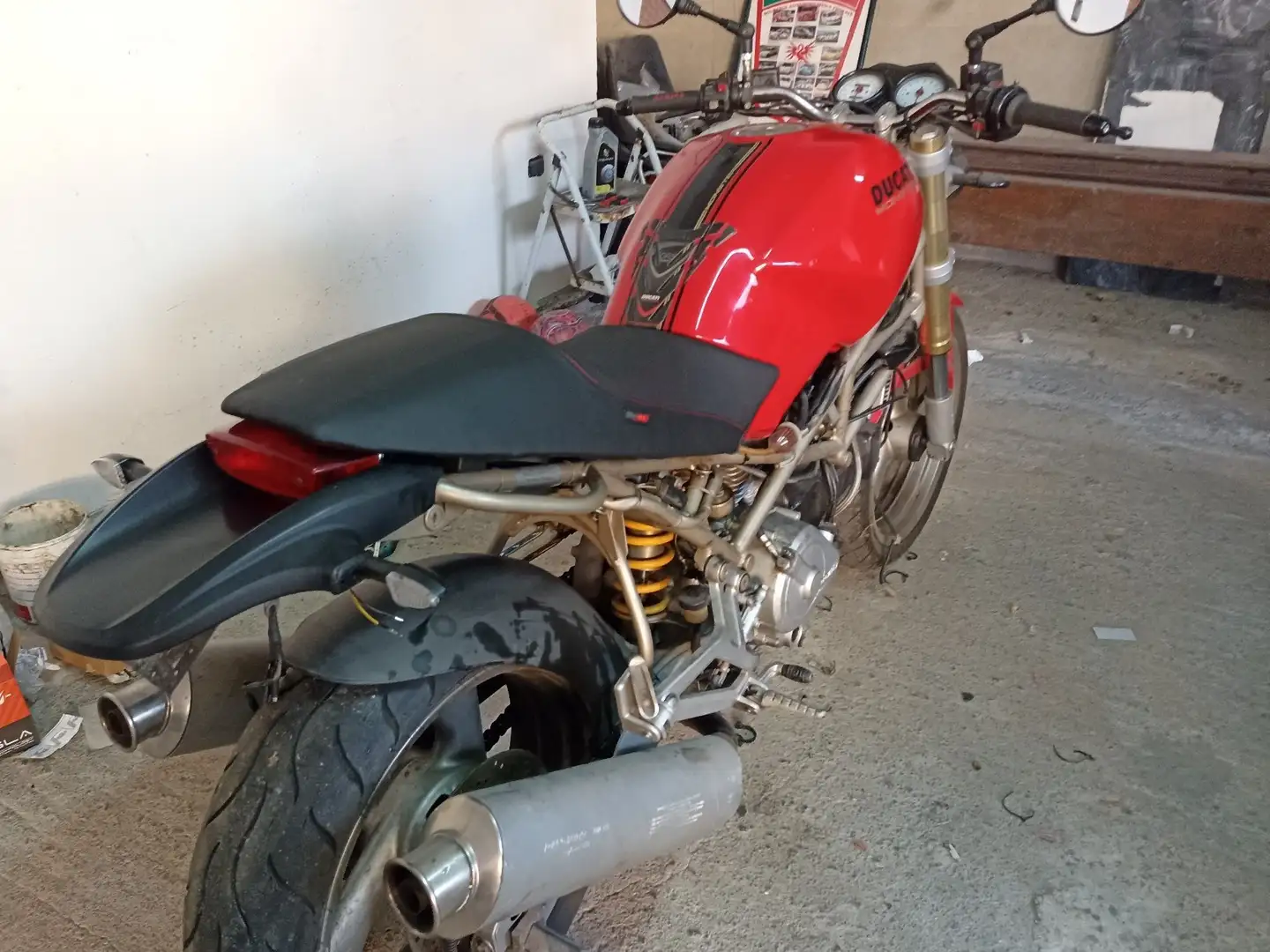 Ducati Monster 750 Червоний - 2
