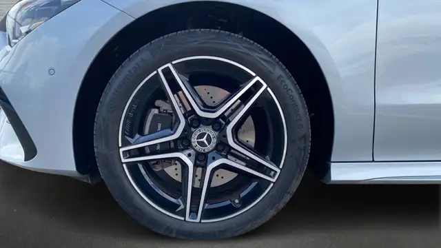 Mercedes-Benz CLA view 5