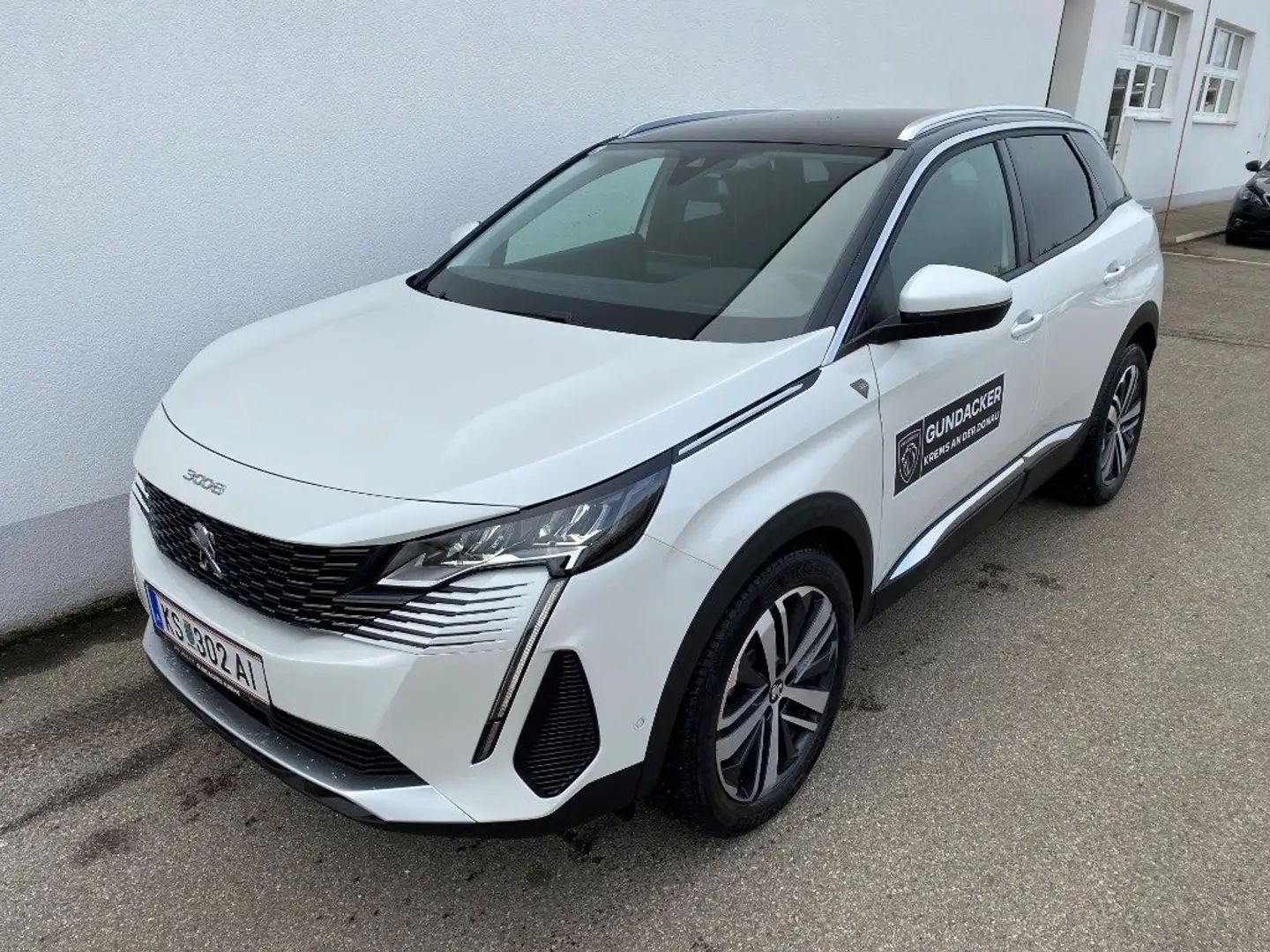 Peugeot 3008 Road Trip 1,5BHDi130EAT8 Weiß - 2