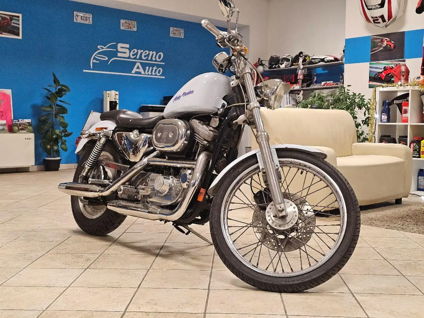 Harley-Davidson Sportster 883 883 Custom (1998 - 00) - XL 53C Blanc - 2