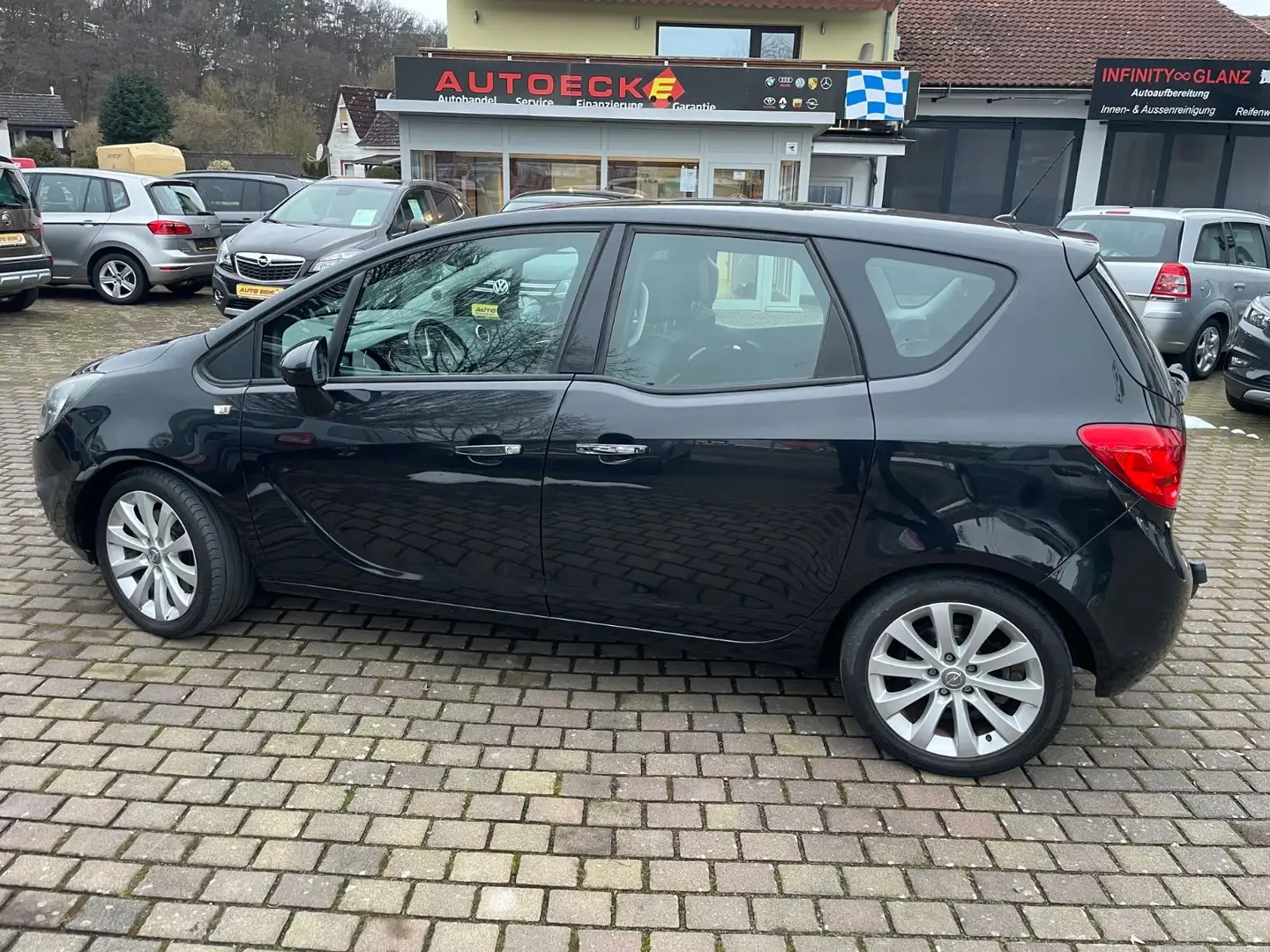 Opel Meriva B Innovation 1,4 T RCD,BC,PDC,SHZ,Alu,AHK Noir - 1