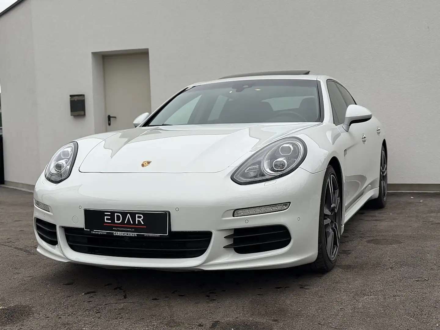 Porsche Panamera 3,0 Diesel Aut.*Schiebedach*Luftfahrwerk*elektr... Weiß - 2