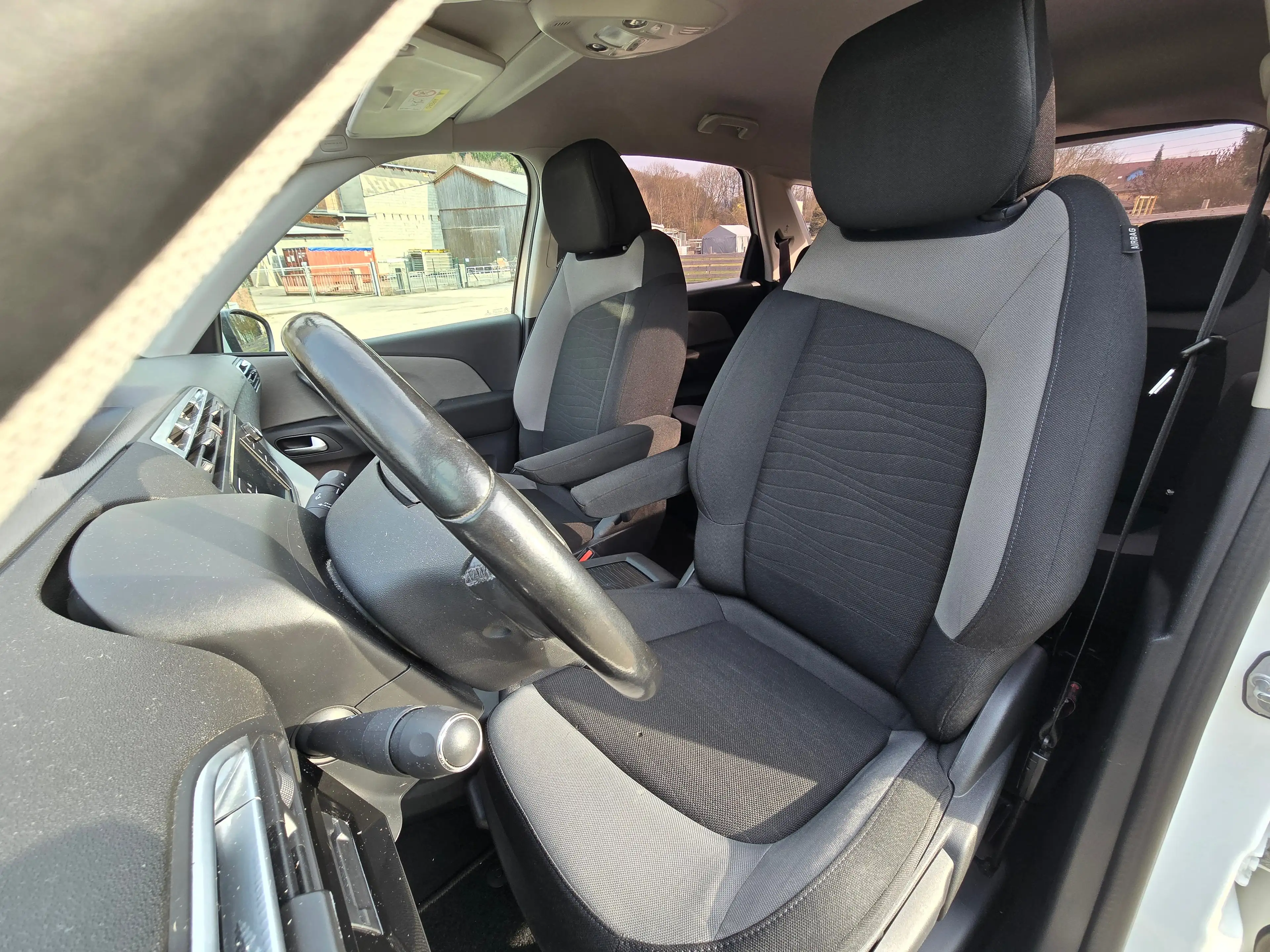 Citroen C4 SpaceTourer Selection Kredit* Rückfahrkamera* Navi* Sitzhei — photo 9