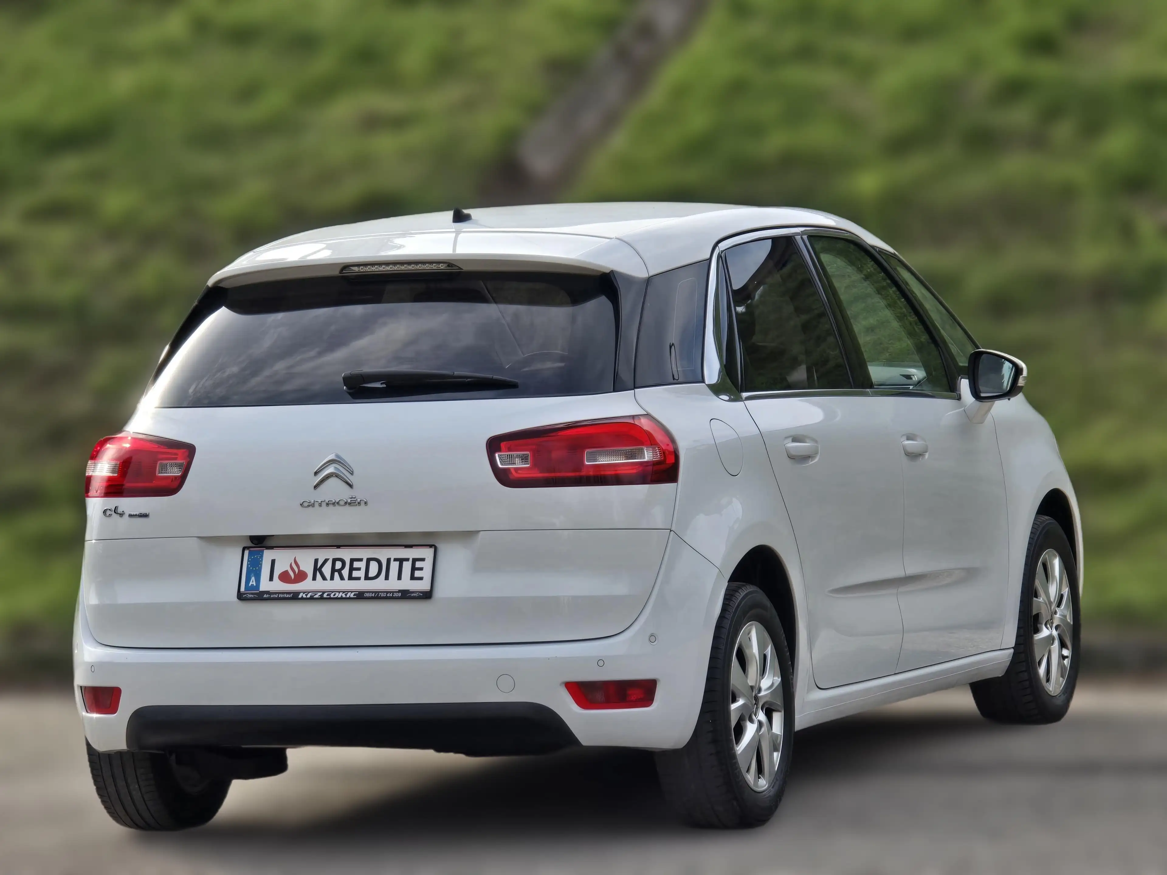 Citroen C4 SpaceTourer Selection Kredit* Rückfahrkamera* Navi* Sitzhei — photo 4