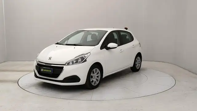 Peugeot 208 1.2 puretech Active s&s 82cv 5p neopatentati