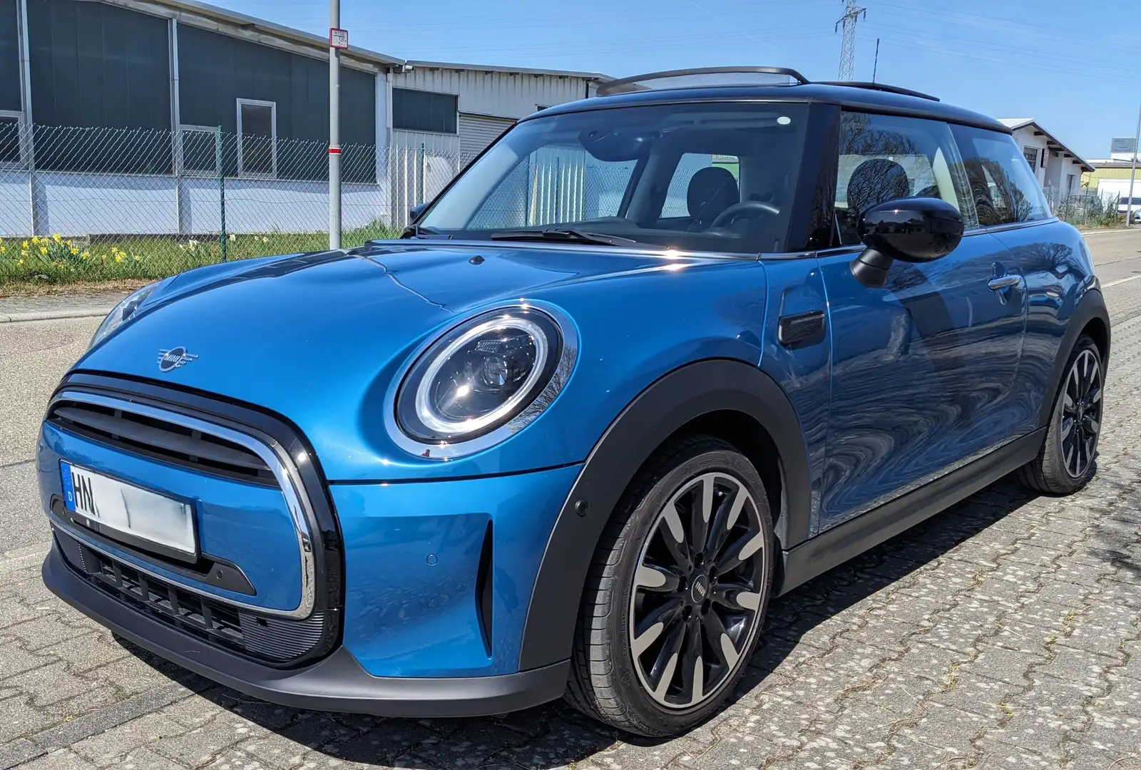MINI Cooper Classic Trim PANO LED 17" Apple CarPlay Blau - 2