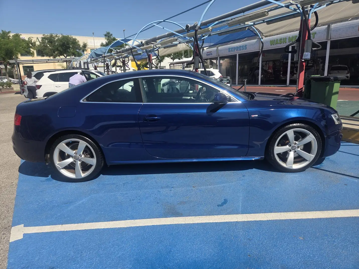 Audi A5 Coupé 2.0TDI Advanced edition - 2