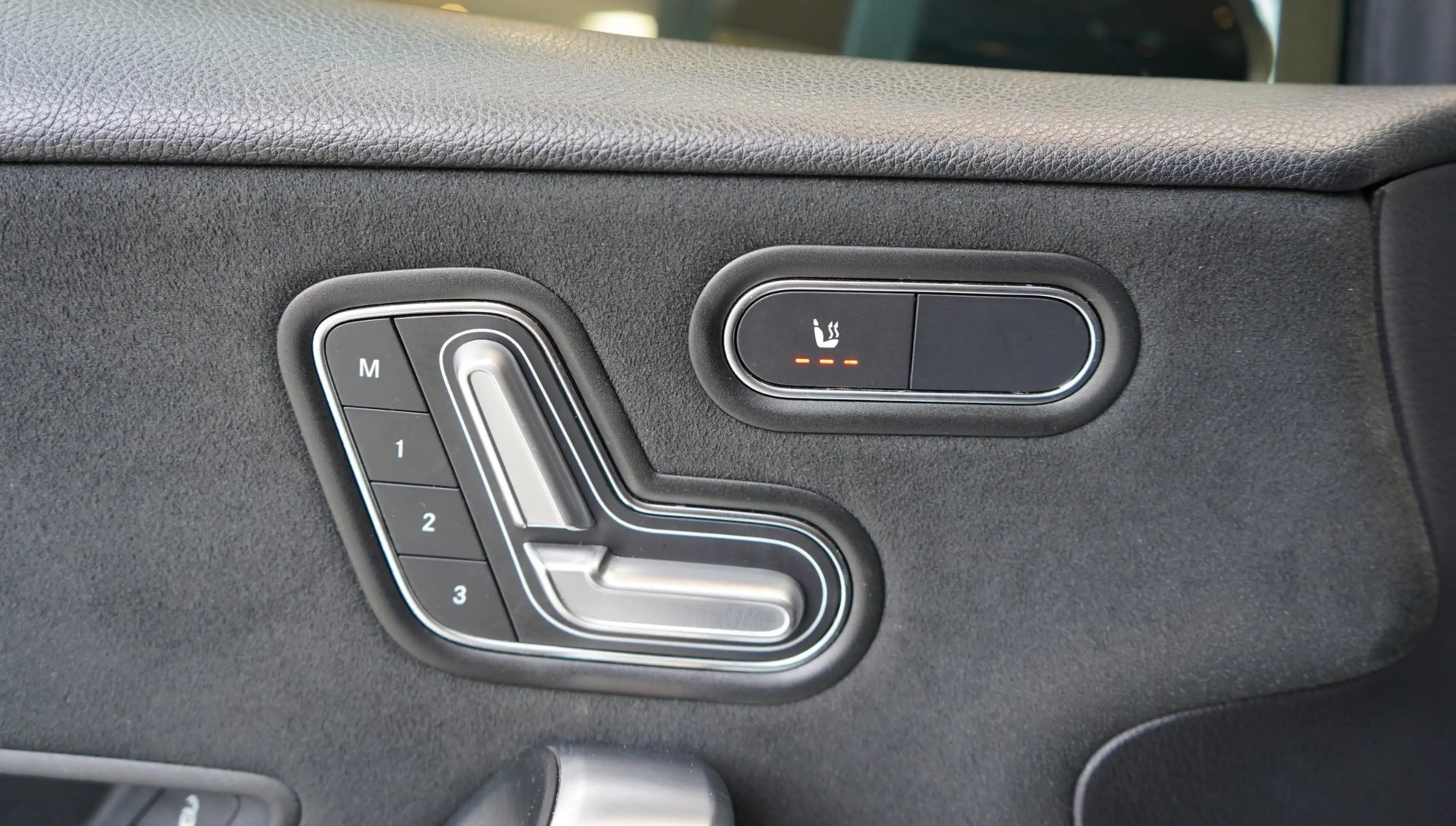Mercedes-Benz A 35 AMG 4MATIC Edition 1 | AERO PAKKET | PANO | STOELVERW. — photo 22