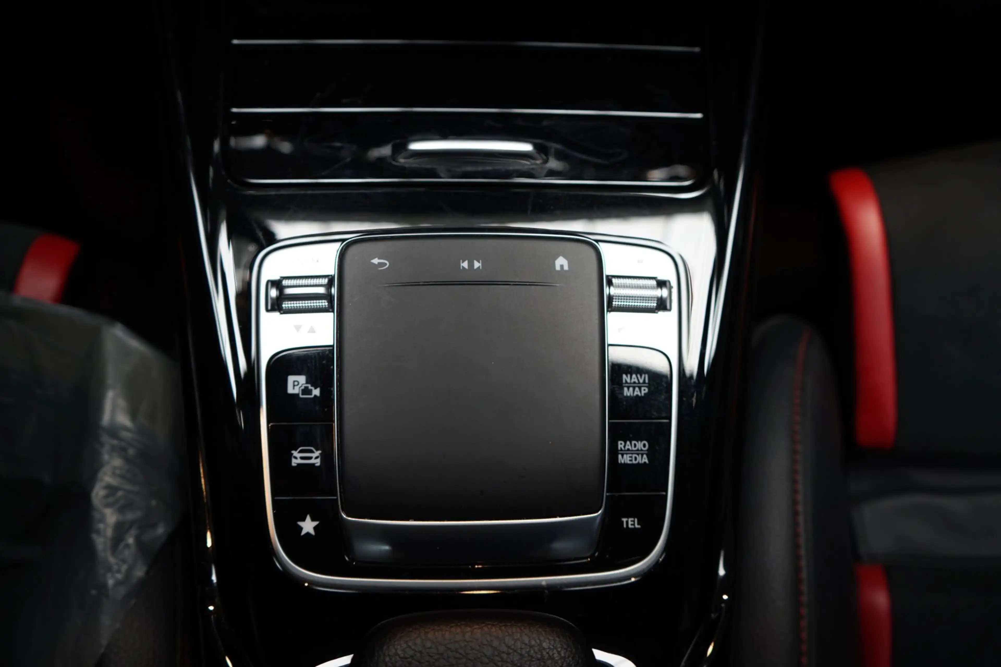 Mercedes-Benz A 35 AMG 4MATIC Edition 1 | AERO PAKKET | PANO | STOELVERW. — photo 32