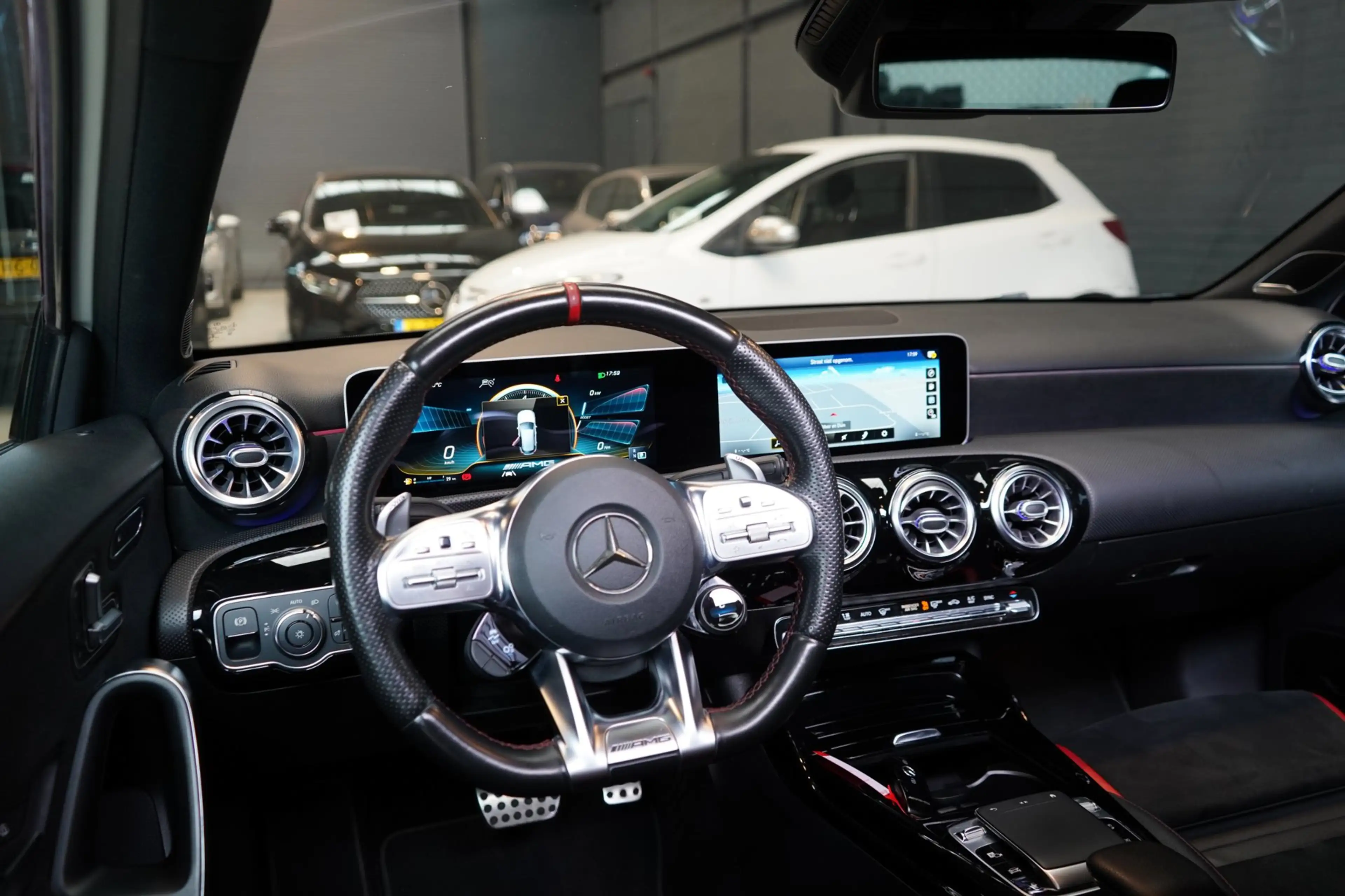 Mercedes-Benz A 35 AMG 4MATIC Edition 1 | AERO PAKKET | PANO | STOELVERW. — photo 23