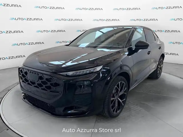 Audi Q3 main image