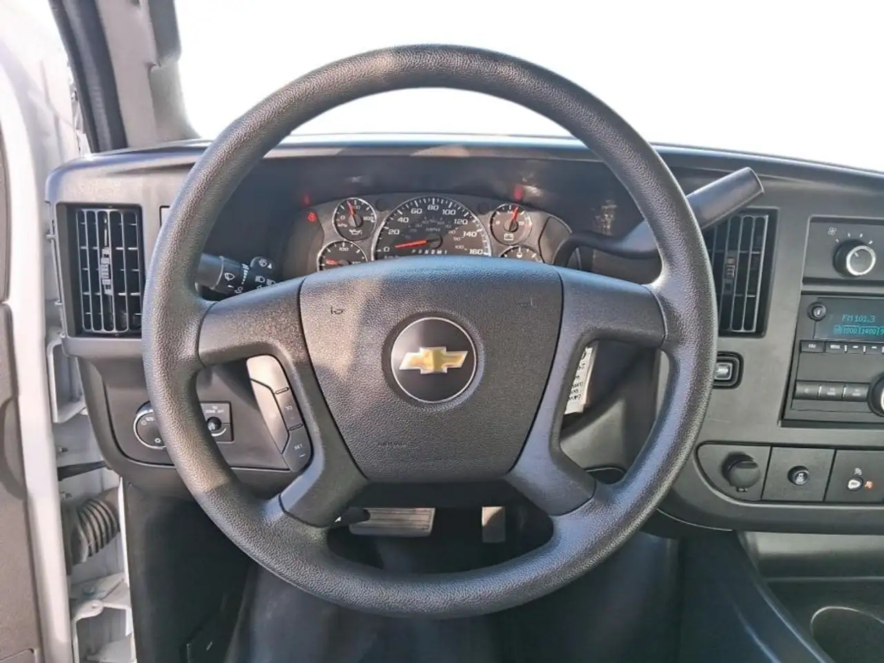 Chevrolet Express снимка Chevrolet Express