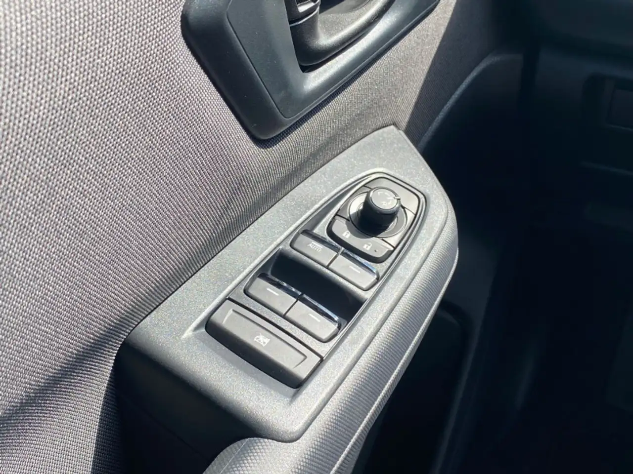 Subaru Forester снимка Subaru Forester