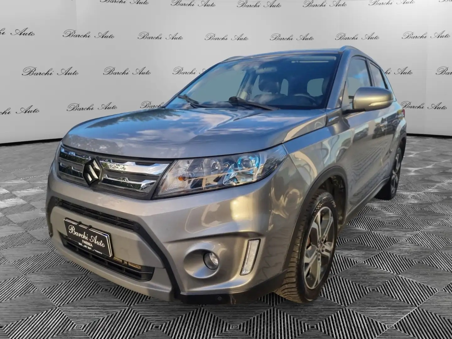 Suzuki Vitara Vitara 1.6 DDiS 4WD AllGrip DCT V-Top - NEOPATENT Gris - 2