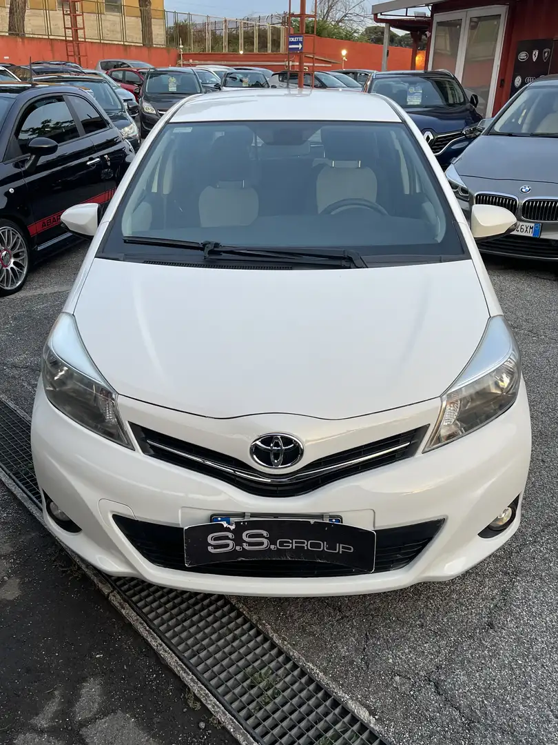 Toyota Yaris 5p 1.4 d-4d Lounge-unipro-rate-garanzia- - 2