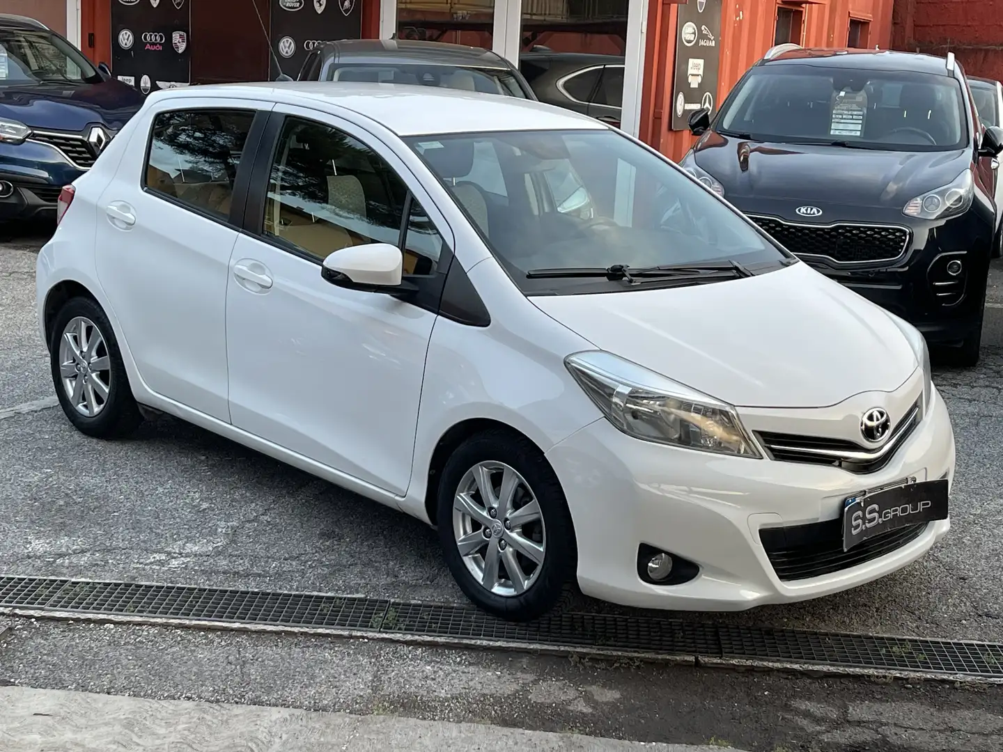 Toyota Yaris 5p 1.4 d-4d Lounge-unipro-rate-garanzia- - 1