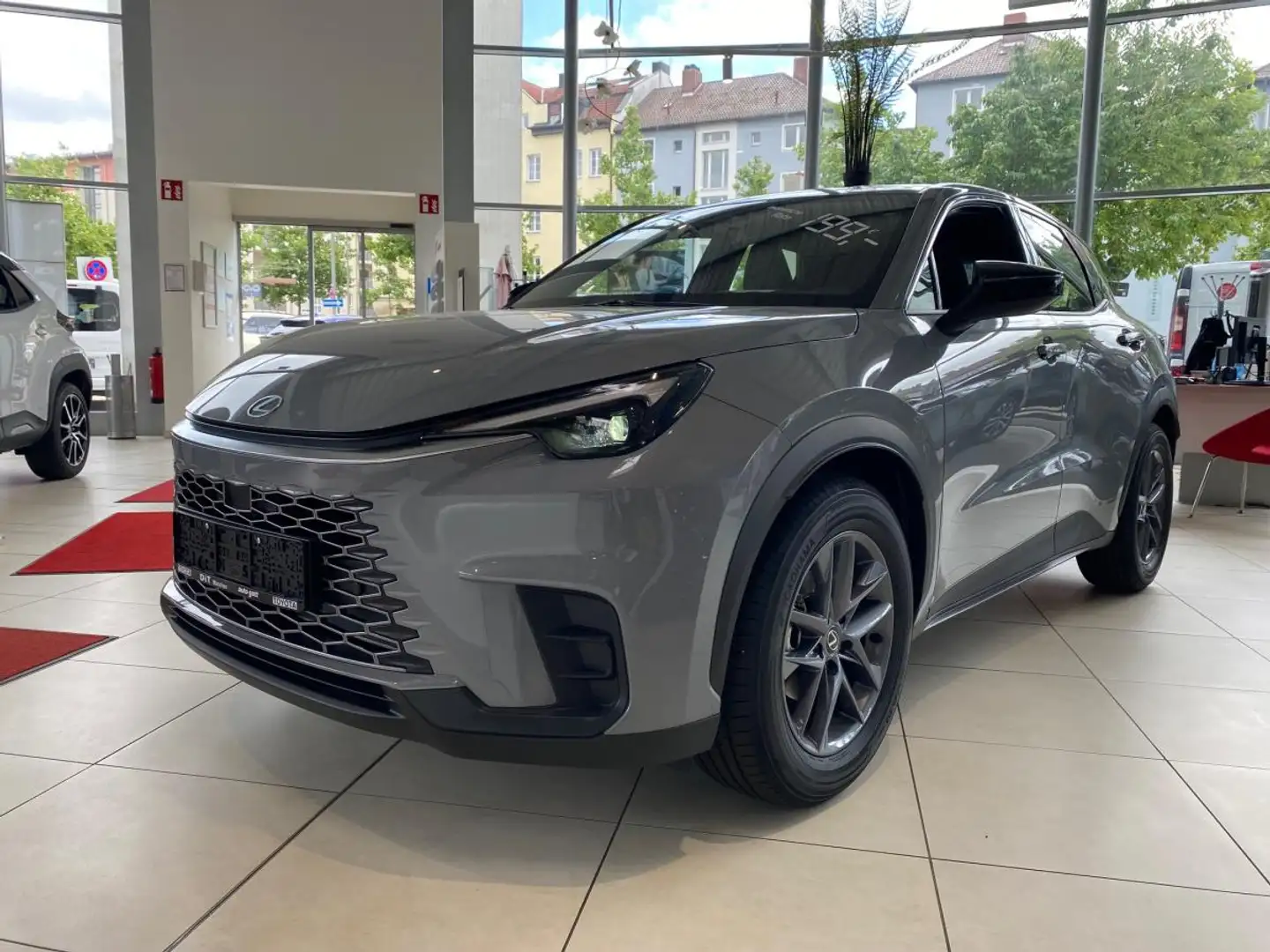 Lexus LBX 1,5 Hybrid mit ❤️💥Komfort-Paket❤️💥 Gelb - 1