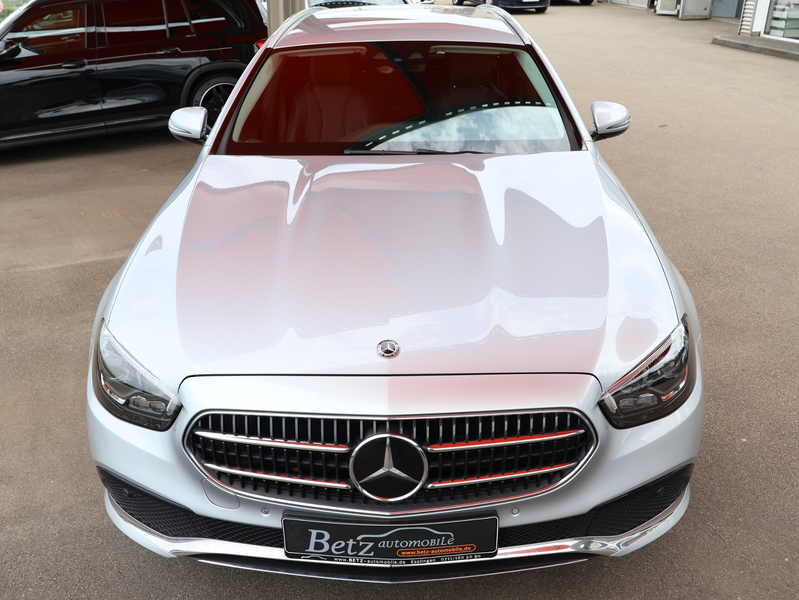 Mercedes-Benz E 400 d 4Matic Avantgarde Distr. Airmatic HUD — photo 2