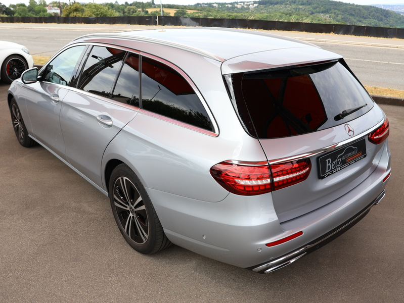 Mercedes-Benz E 400 d 4Matic Avantgarde Distr. Airmatic HUD — photo 15