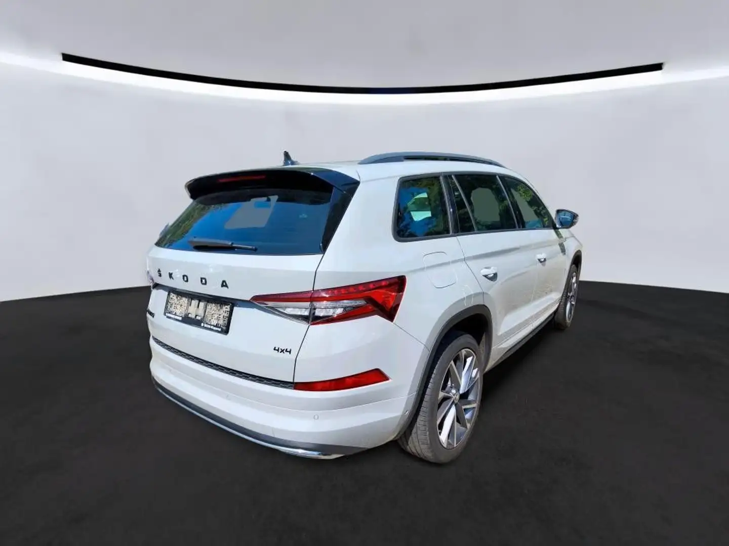 Skoda Kodiaq Sportline 4x4*PANO*360°*STHZG*AHK*CANTON* Grau - 2