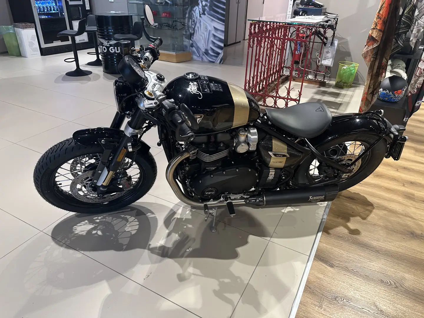 Triumph Bonneville Bobber Triumph Bobber TFC 2025 nr. 144/750 Nero - 2