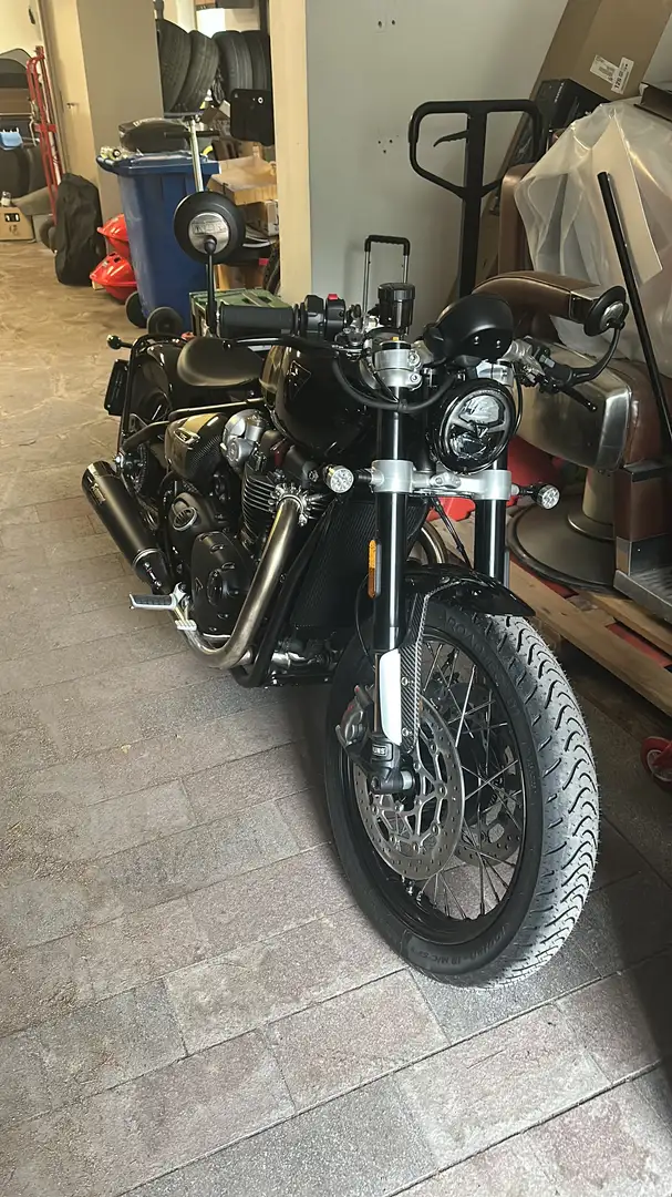 Triumph Bonneville Bobber Triumph Bobber TFC 2025 nr. 144/750 Nero - 1