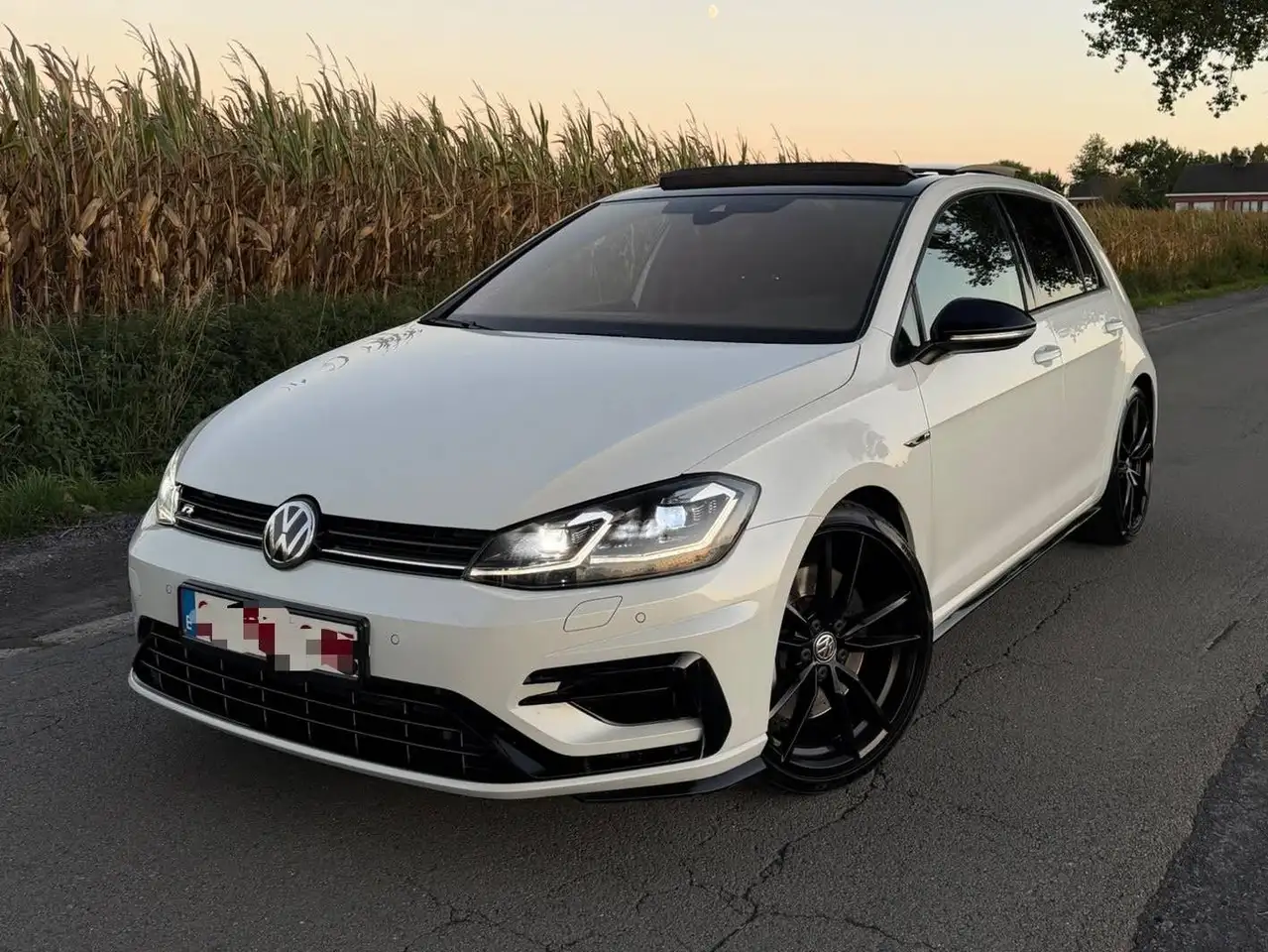 Volkswagen Golf R