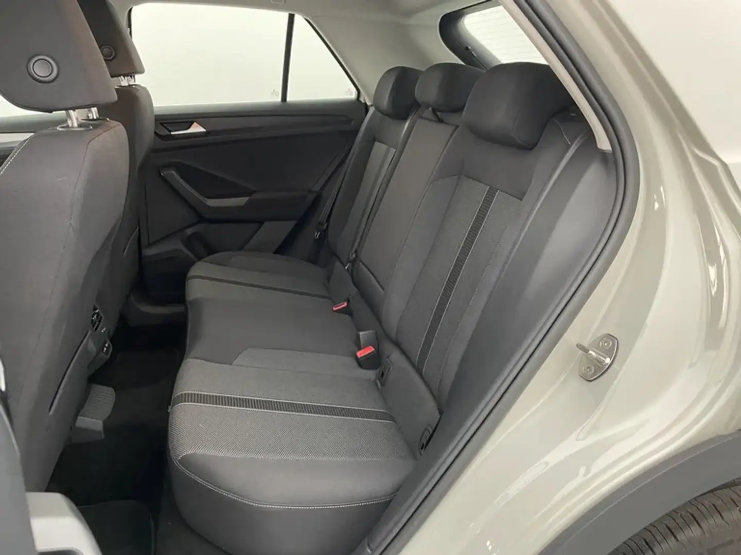 Volkswagen T-Roc Life Grau - 2