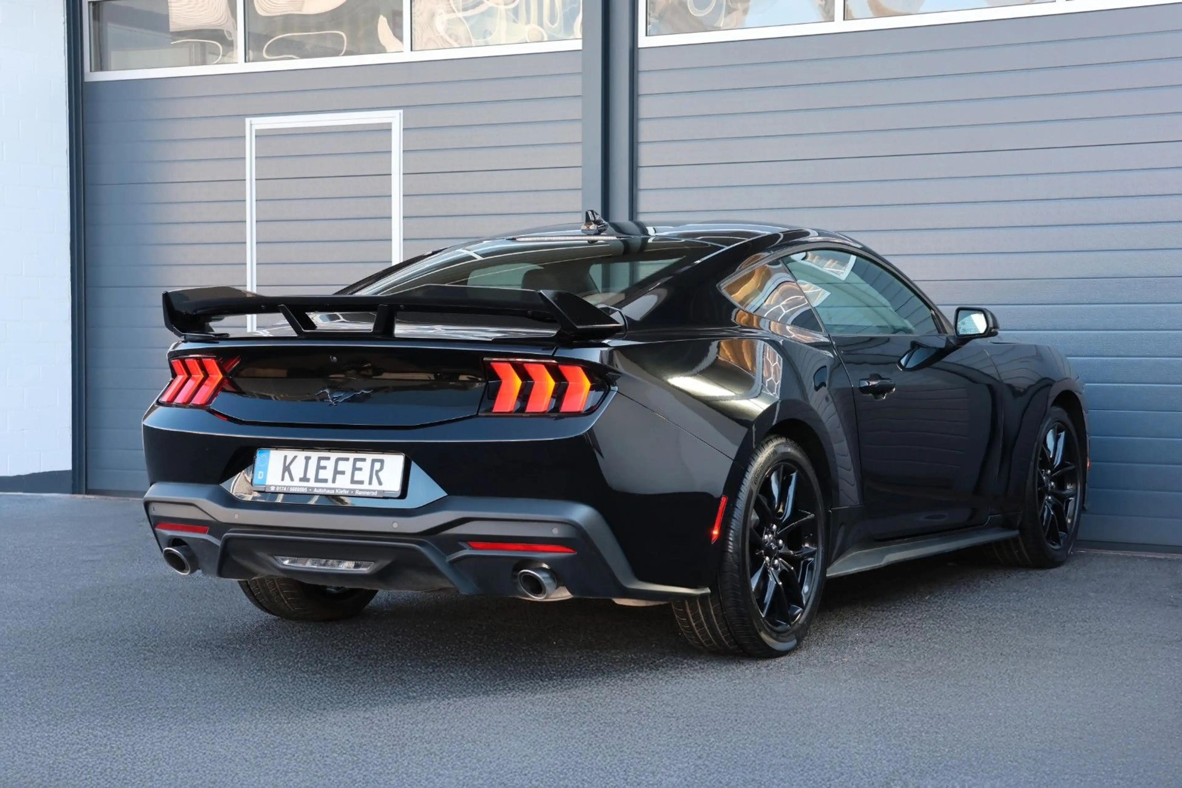 Ford Mustang 2.3/SHZ/CarPlay/KAMERA/TOTW/SPUR/R19 — photo 7