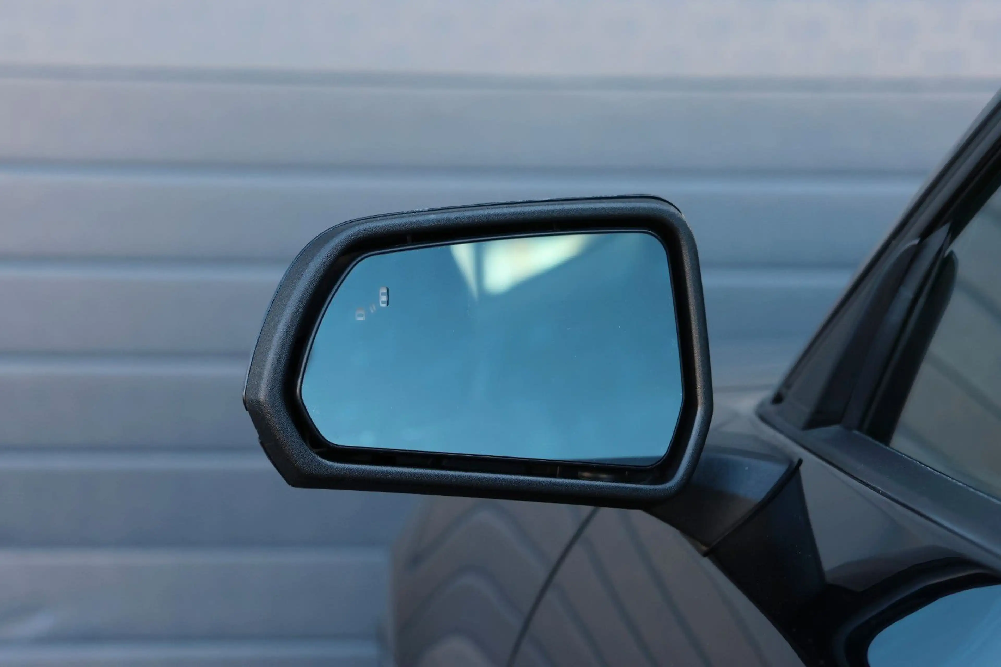 Ford Mustang 2.3/SHZ/CarPlay/KAMERA/TOTW/SPUR/R19 — photo 13
