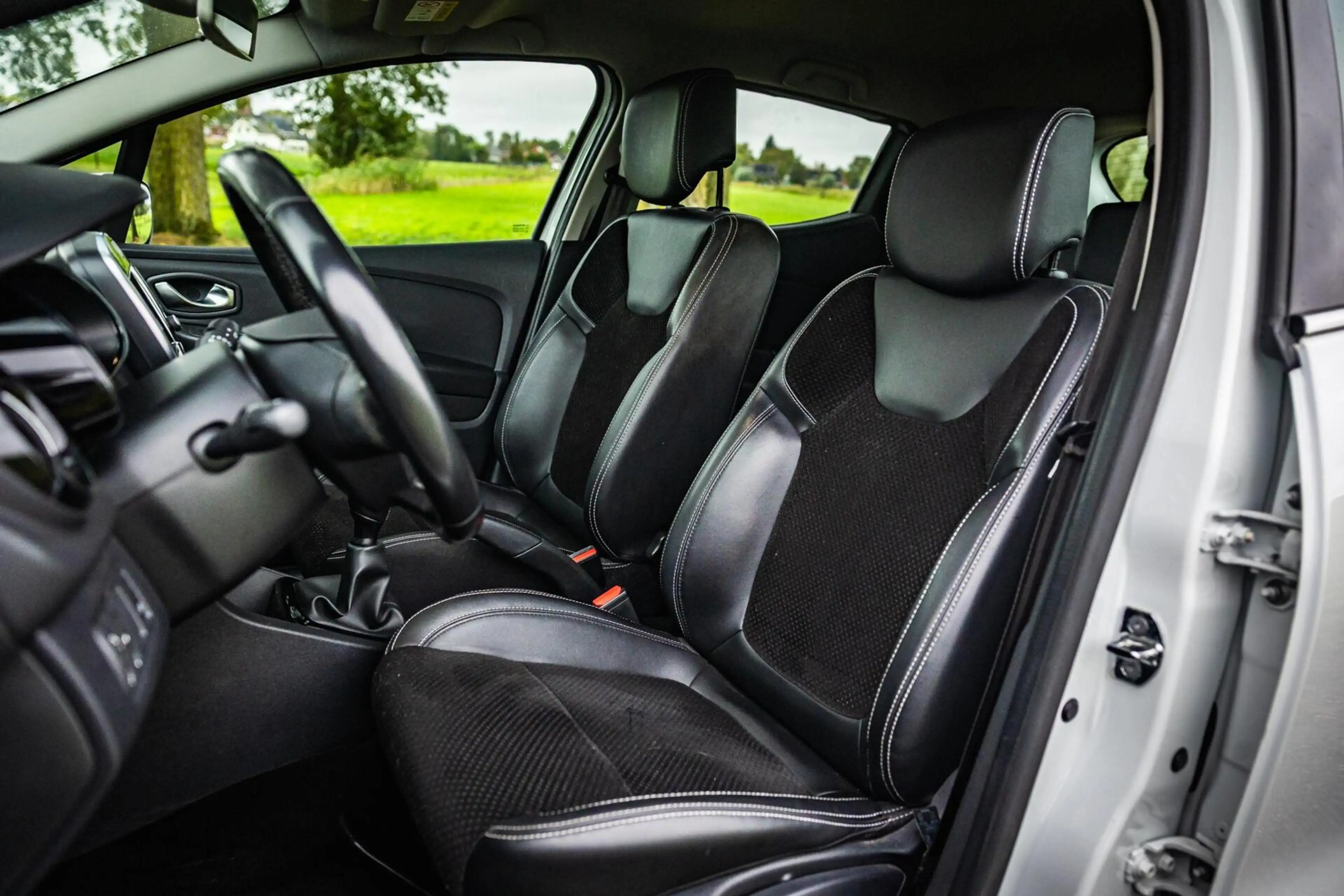 Renault Clio 0.9 TCe Intens |Nap |Bose |Led |Keyless |PDC — photo 12