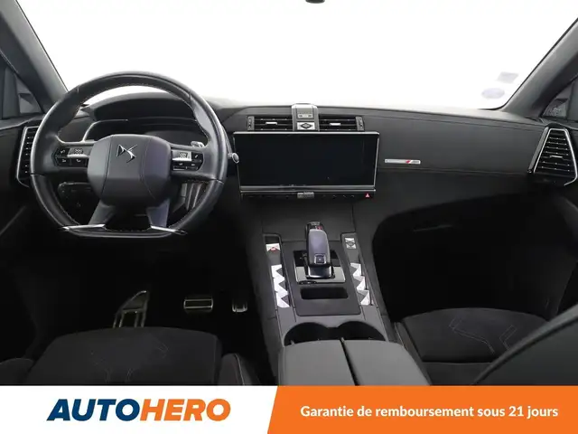 DS Automobiles DS 7 Crossback view 12