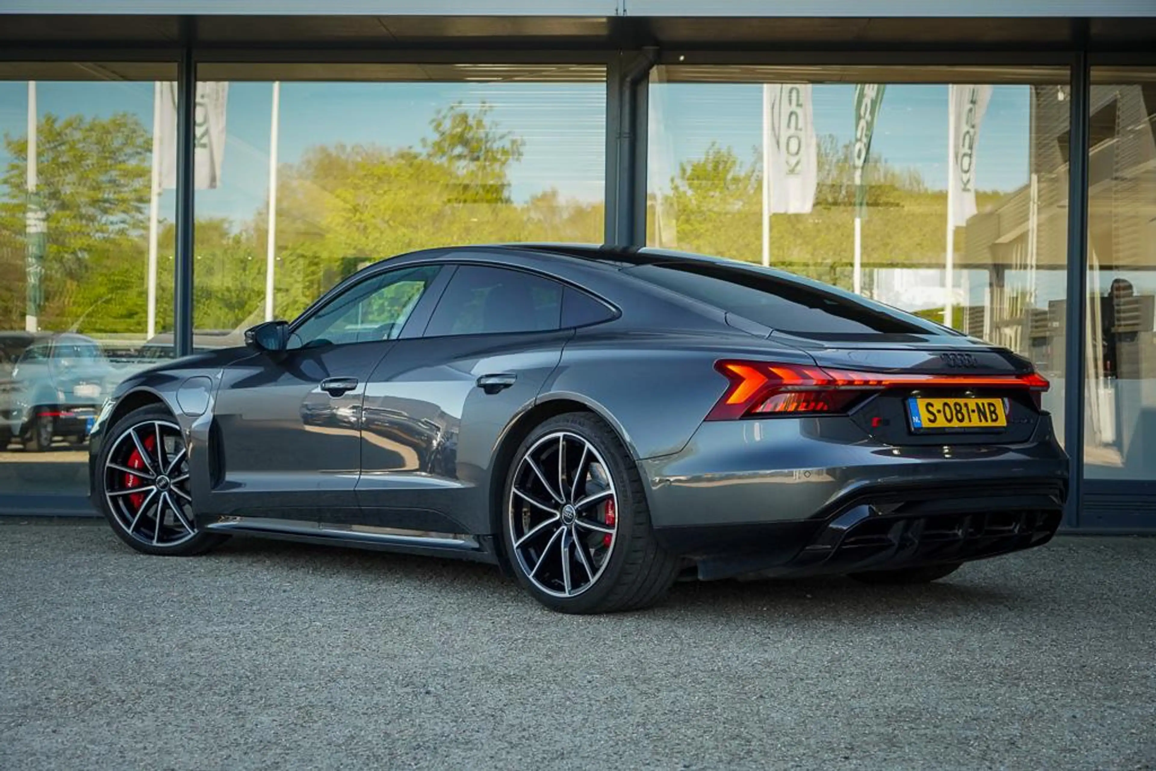 Audi RS e-tron GT 93 kWh 600 PK / 4Wiel Sturing / Massage / Luchtver — photo 14