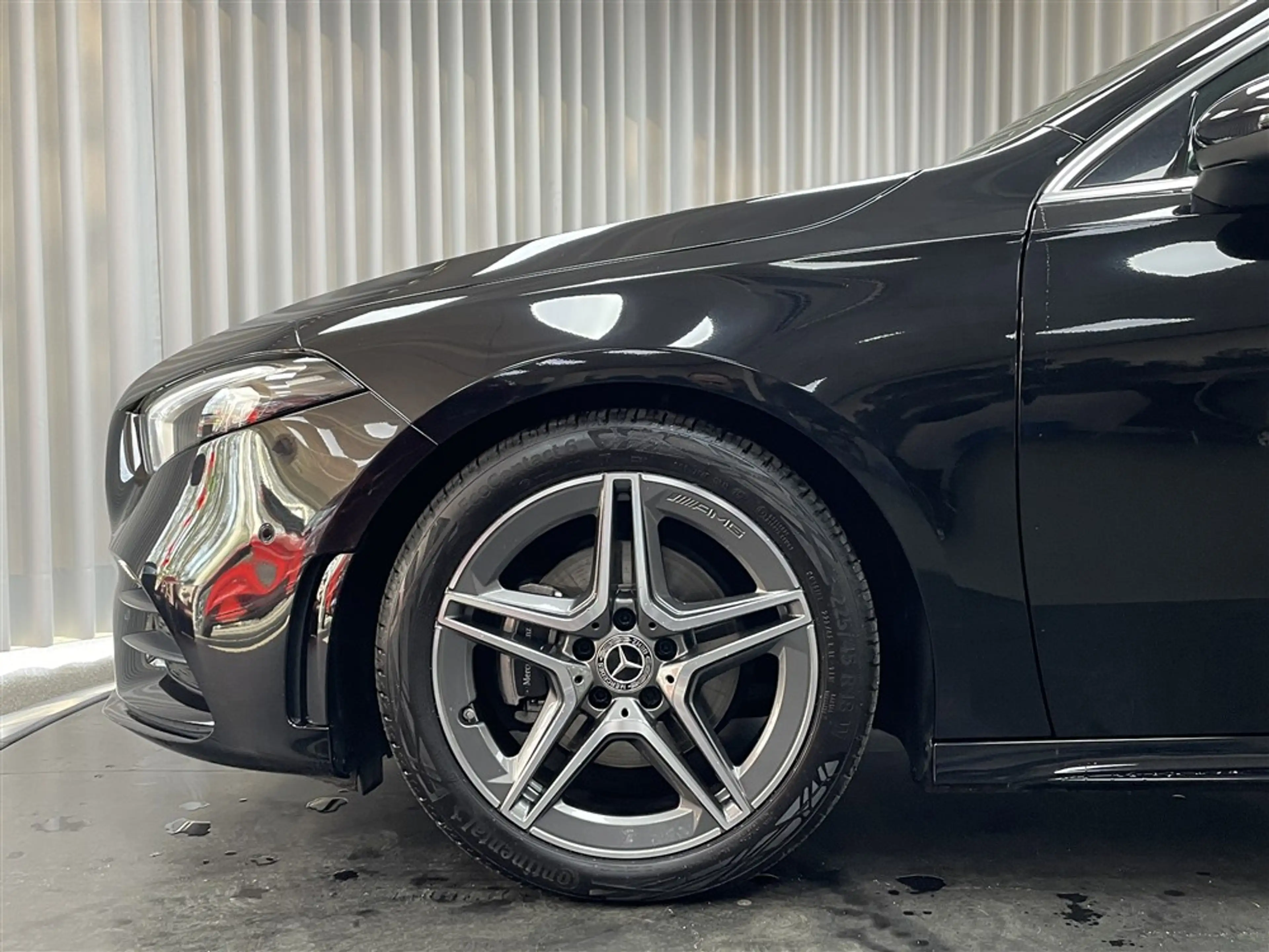 Mercedes-Benz A 200 AMG Line — photo 13