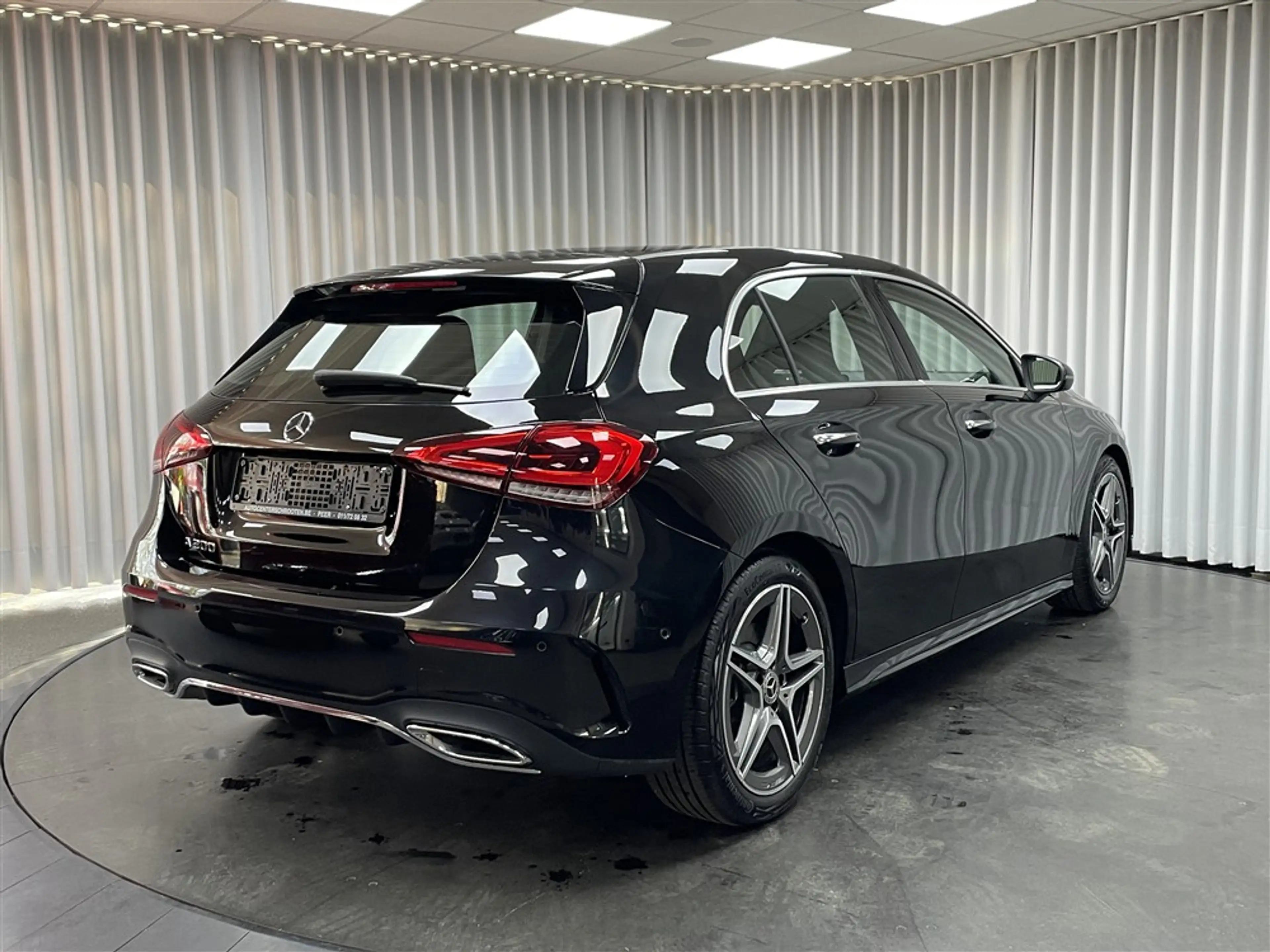 Mercedes-Benz A 200 AMG Line — photo 8