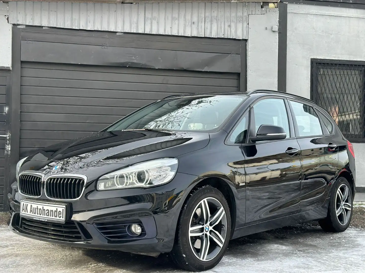 BMW 220 Aut. Sport Line HeadUp Schwarz - 1