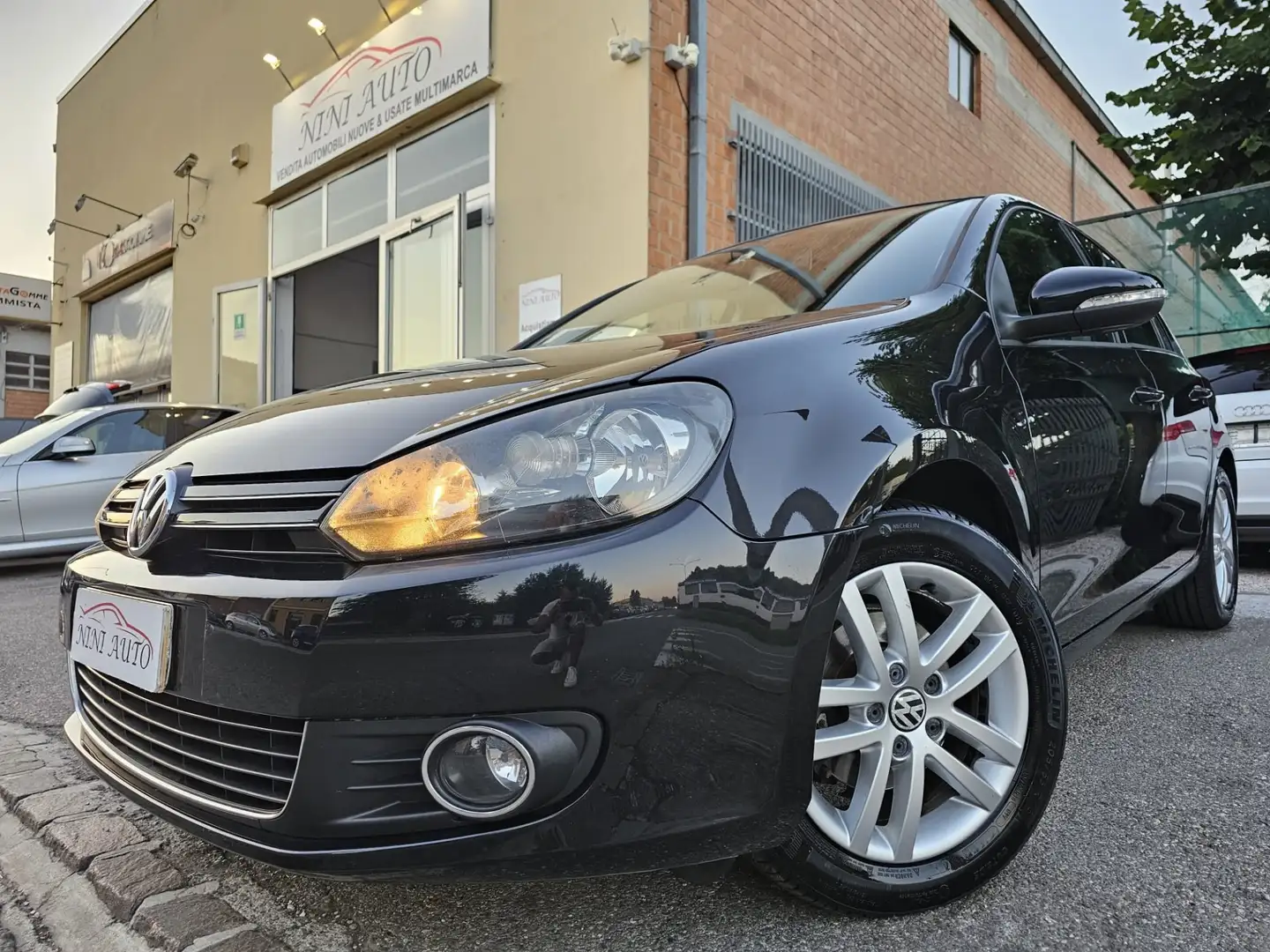 Volkswagen Golf 1.6 TDI 105cv Highline*DPF*Unipro*Euro5* Nero - 1