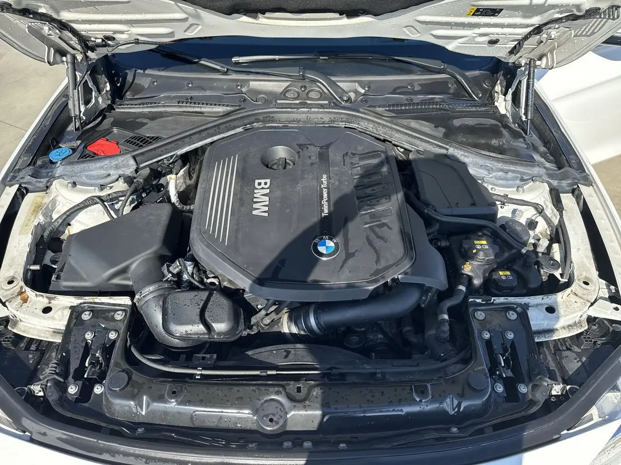 BMW 3 Series photo BMW 3 Series