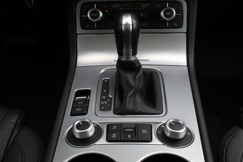 Volkswagen Touareg 3.0 TDI Highline / Panoramadak / Luchtvering — photo 15